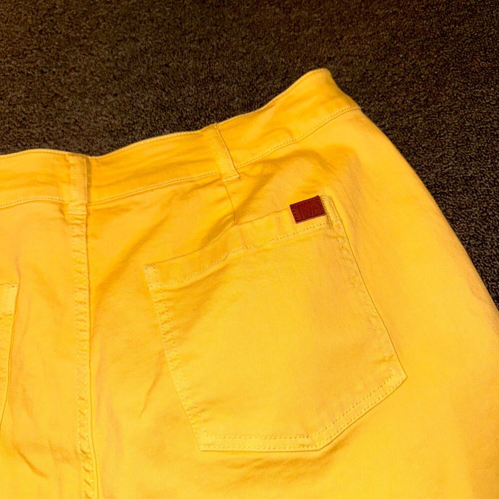Peace Love World Jeans Women’s 18W Yellow Denim Crop Wide Leg Raw Hem NEW NWT - Picture 5 of 8